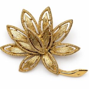 Vintage Avon Gold Tone Openwork Floral Brooch Textured Flower GrandmaCore